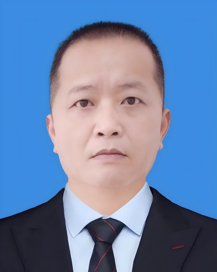 袁伟